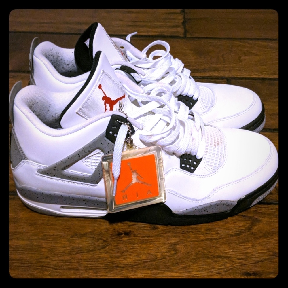 Air Jordan 4 Retro White/Black Cement